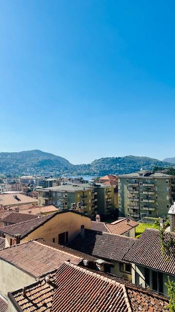 Como: