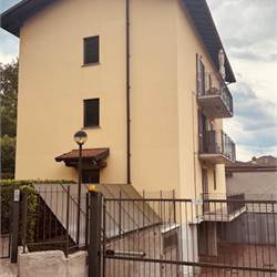 Como: