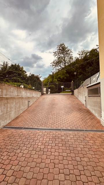Como: