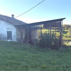 CANTU' RUSTICO CON AMPIO TERRENO PANORAMICO