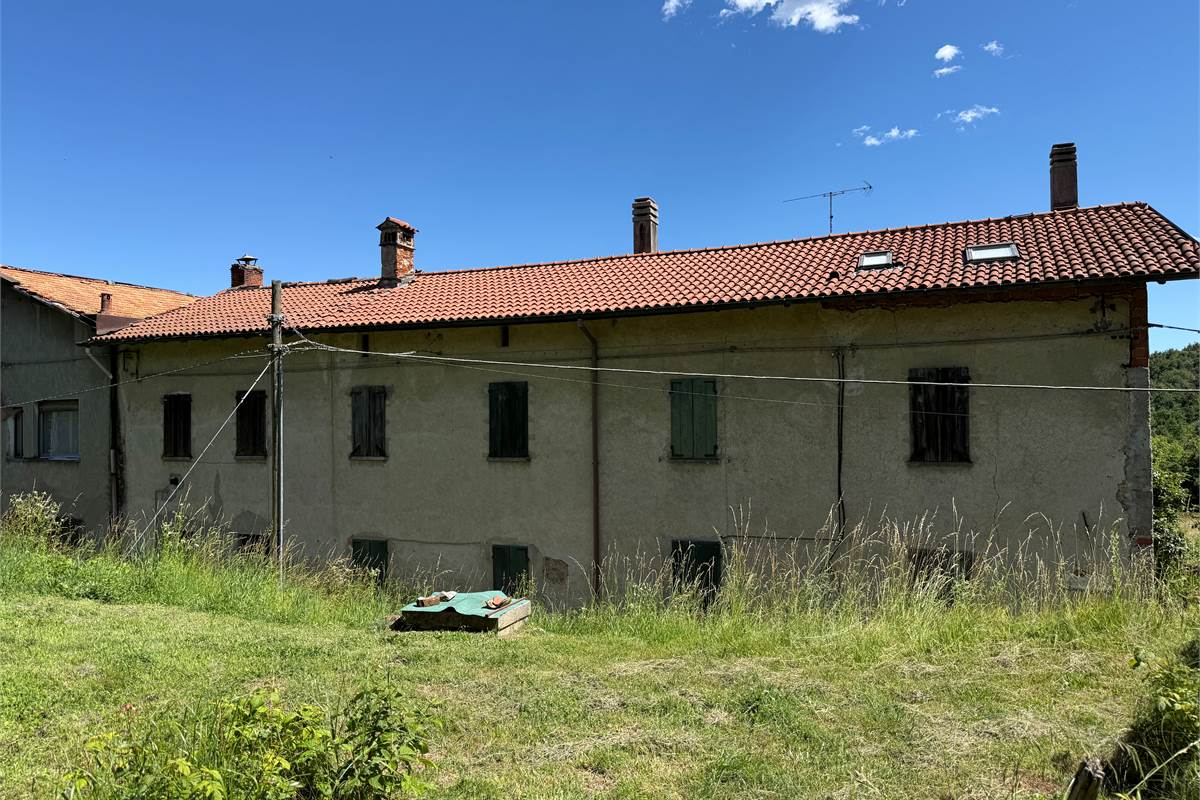Capiago Intimiano zona verde - Cascina Pelada RUSTICO E TERRENO