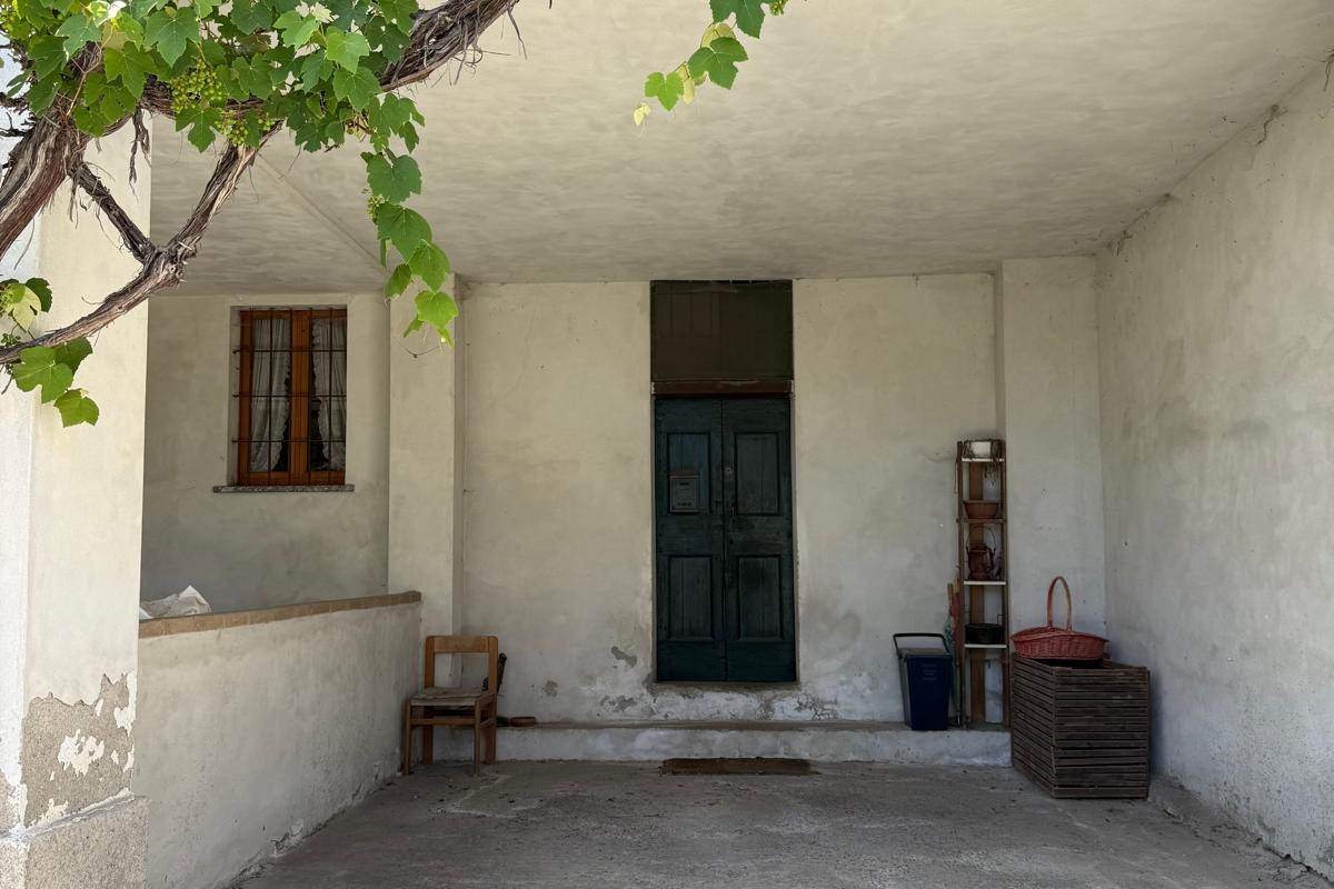 Capiago Intimiano zona verde - Cascina Pelada RUSTICO E TERRENO