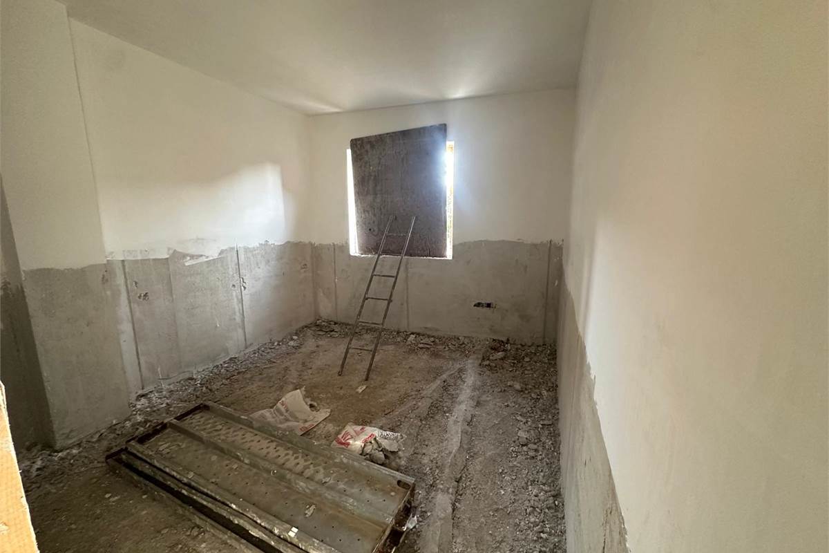LOMAZZO MANERA NUOVO BILOCALE IN CORTE 