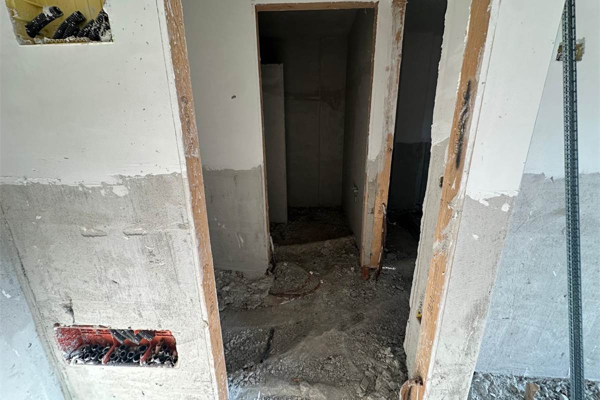 LOMAZZO MANERA NUOVO BILOCALE IN CORTE 