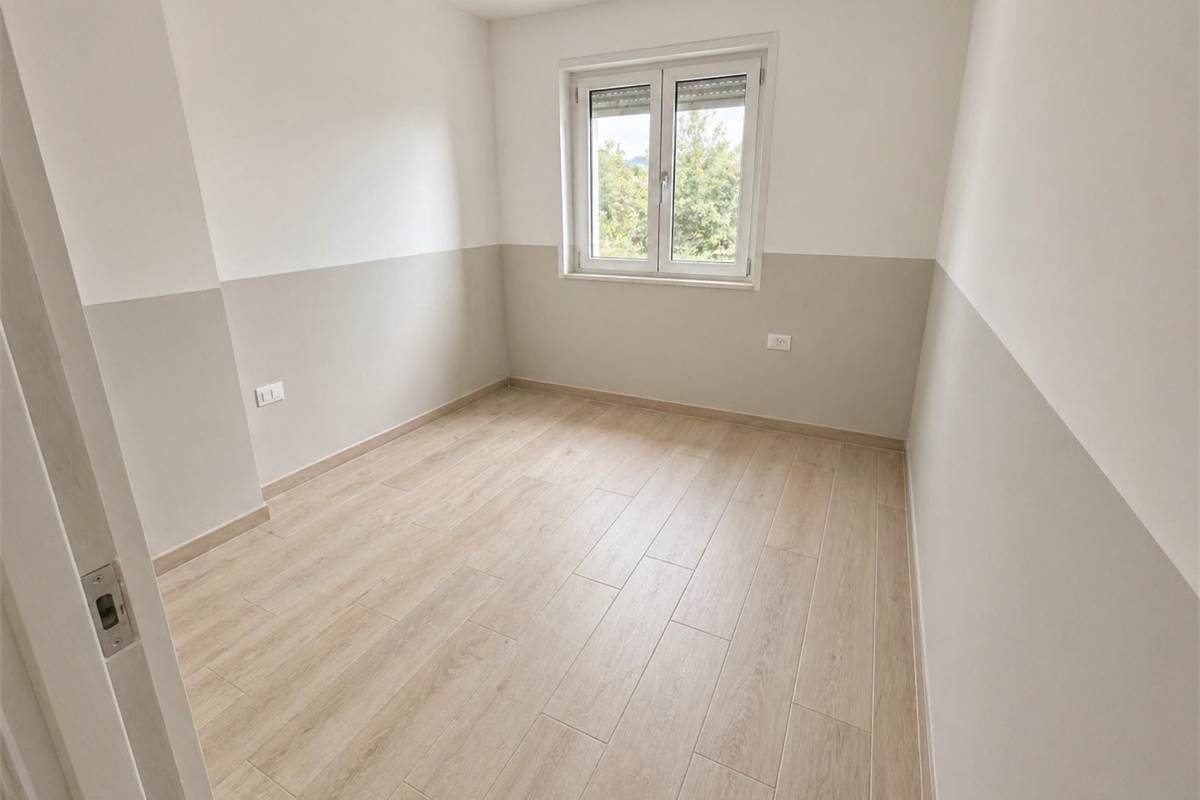 LOMAZZO MANERA NUOVO BILOCALE IN CORTE 