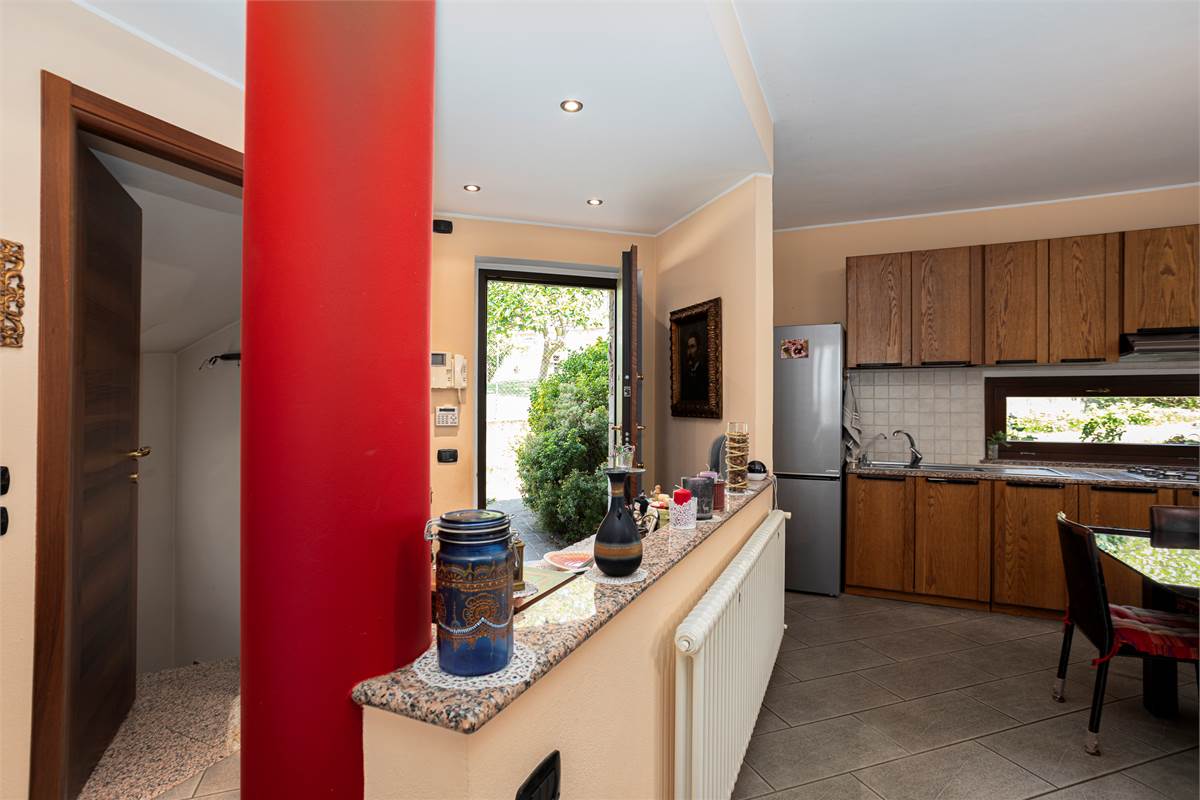 CUCINA E INGRESSO