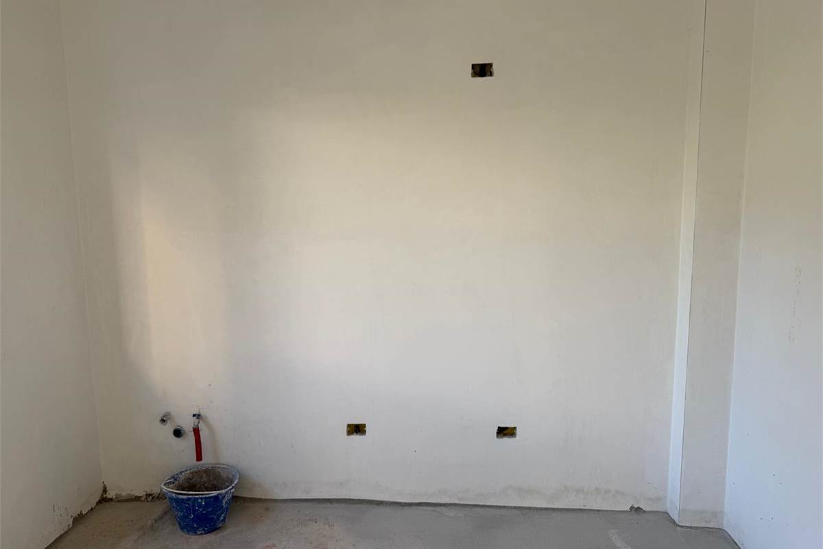 LOMAZZO MANERA NUOVO BILOCALE IN CORTE