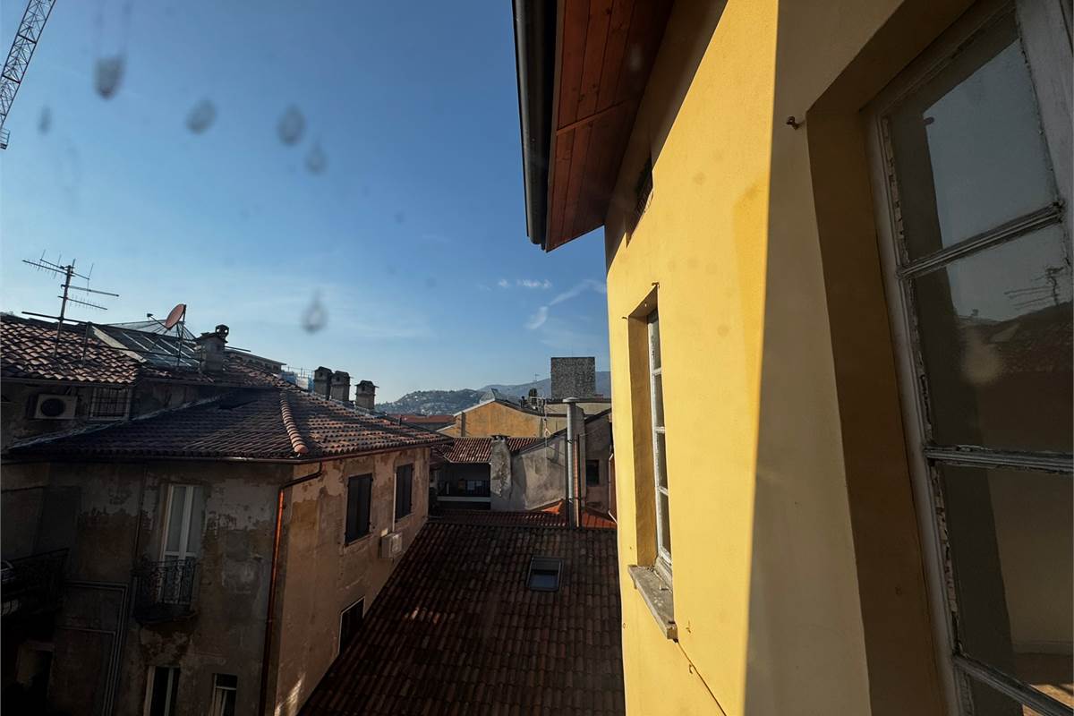 Trilocale da Ristrutturare
