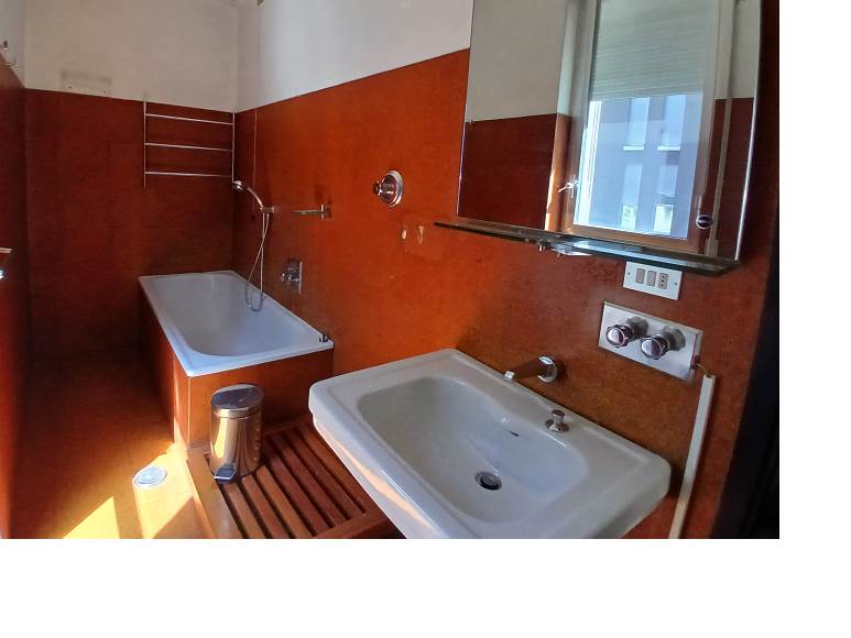 Como Borghi Trilocale Doppi Servizi Terrazzini