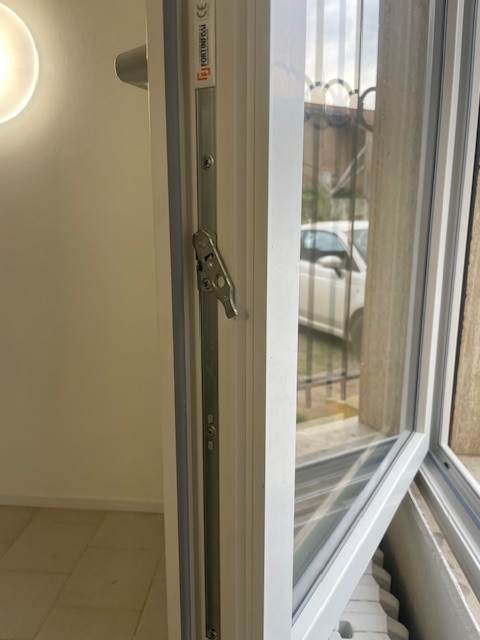 3 locali In Vendita a Turate