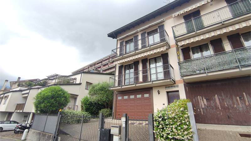 Villetta schiera In Vendita a Como
