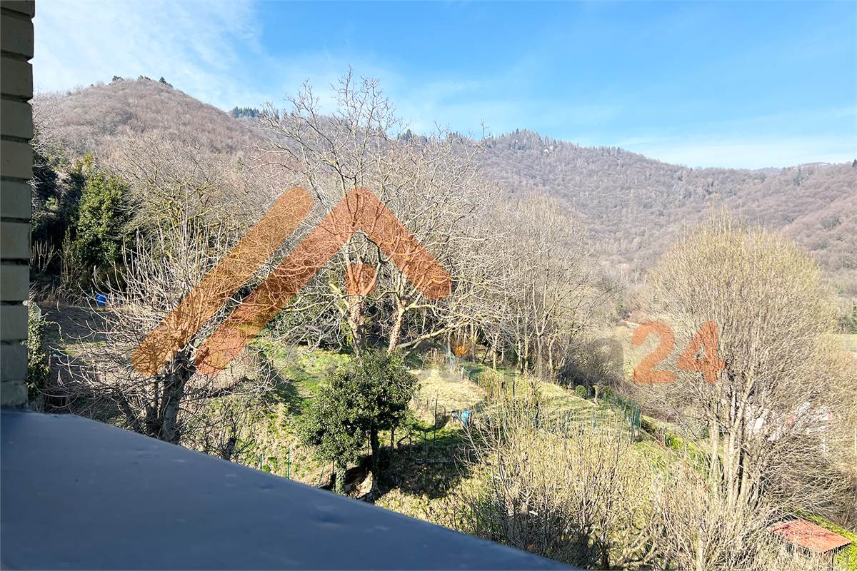 Attico bilocale in vendita con terrazza e vista panoramica