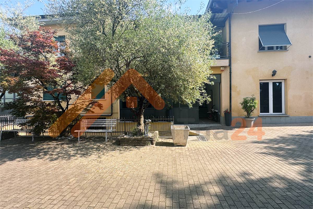 CASA SEMI-INDIPENDENTE SENZA SPESE CONDOMINIALI