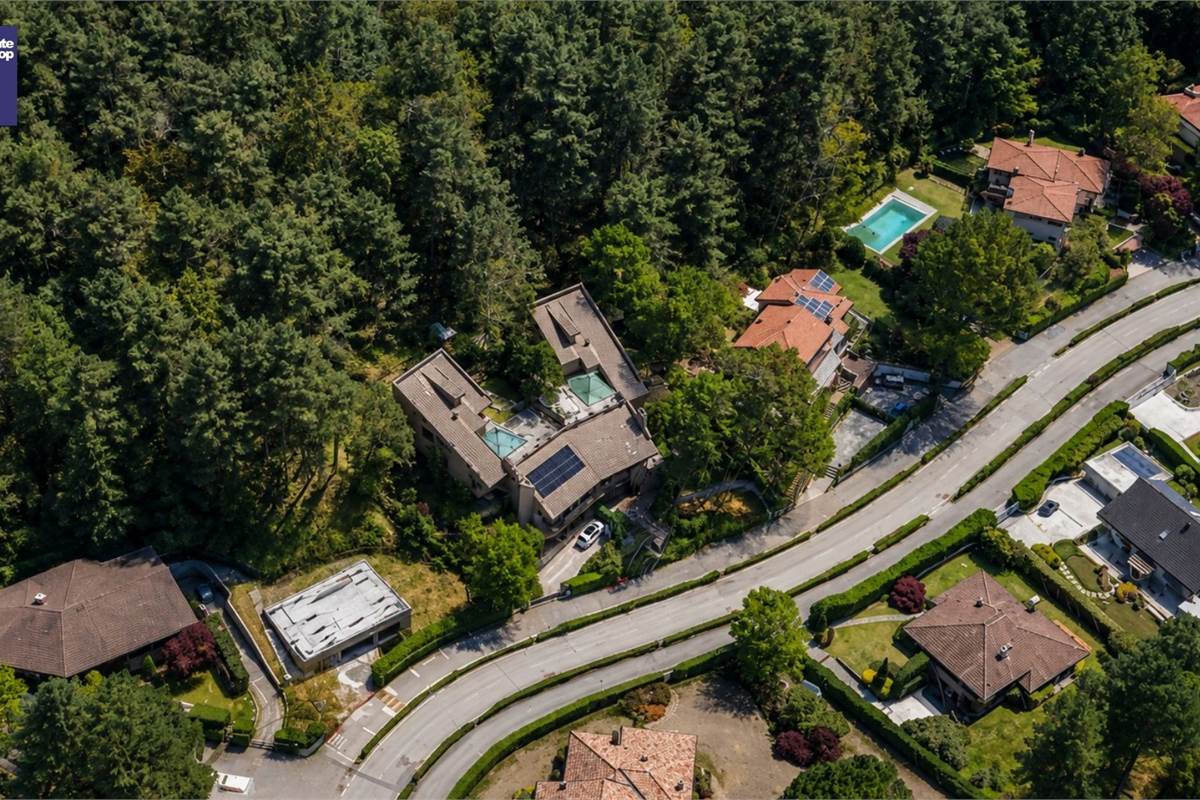 Villa di Lusso in Carimate 