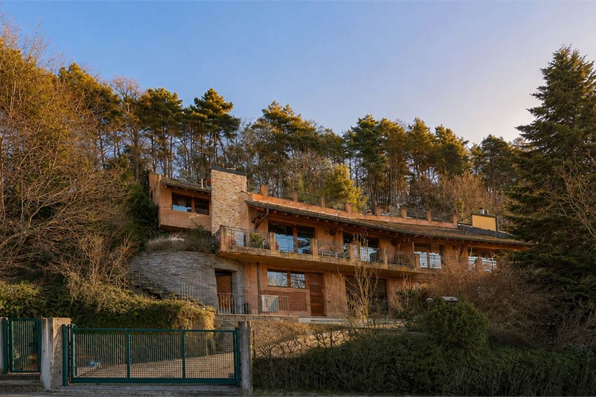 Villa di Lusso in Carimate 
