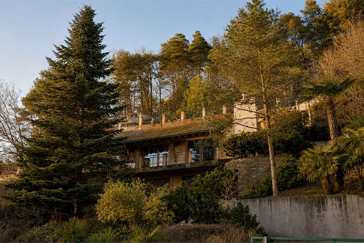 Villa di Lusso in Carimate 