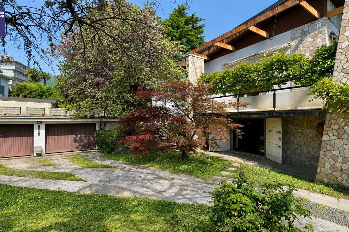 Villa Signorile nel Centro di Erba