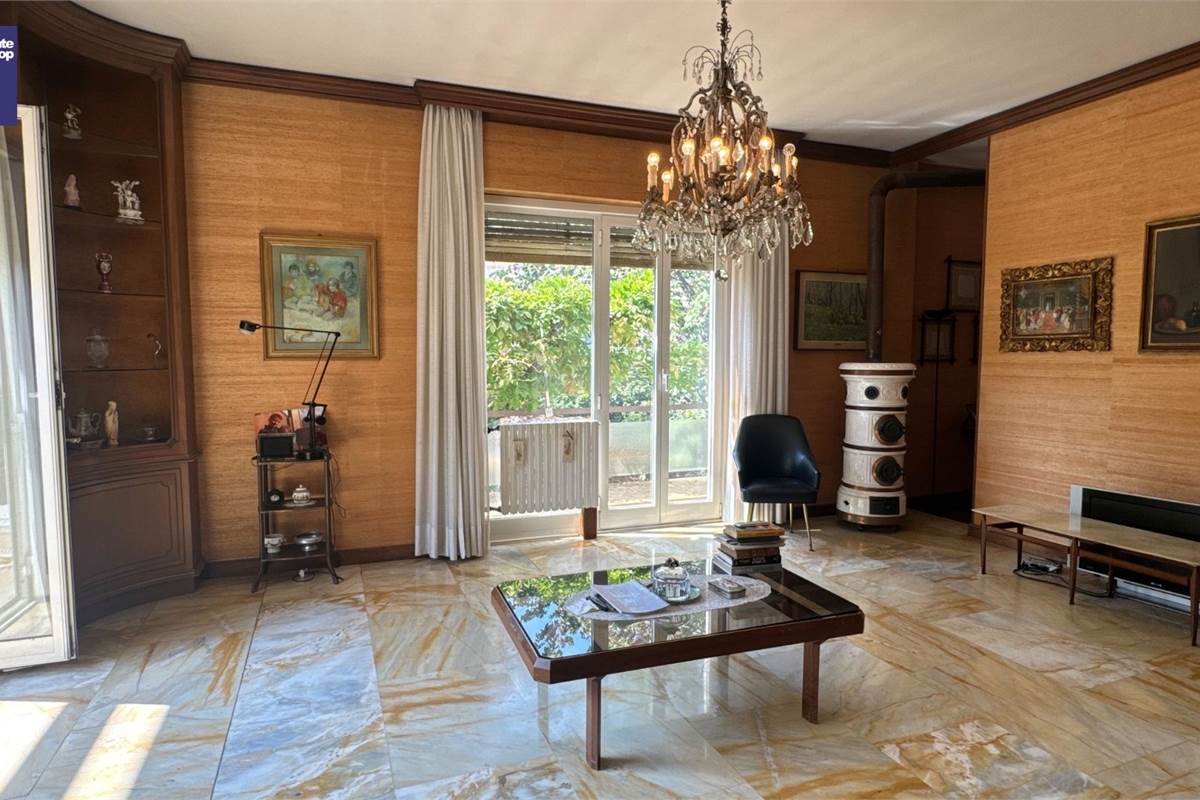 Villa Signorile nel Centro di Erba