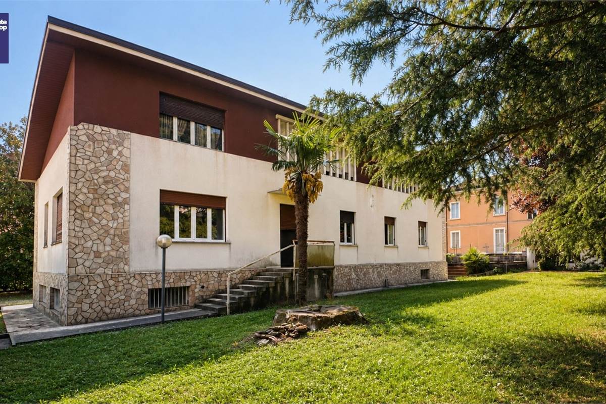 Villa Signorile nel Centro di Erba