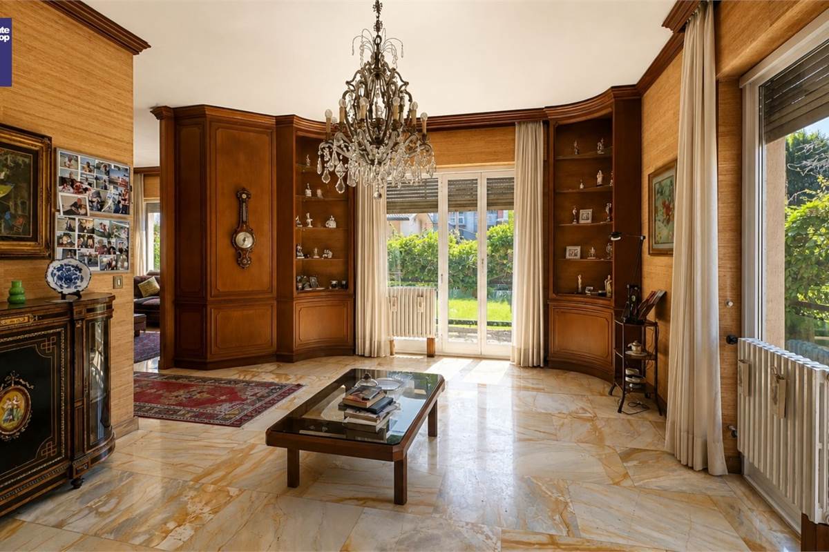 Villa Signorile nel Centro di Erba