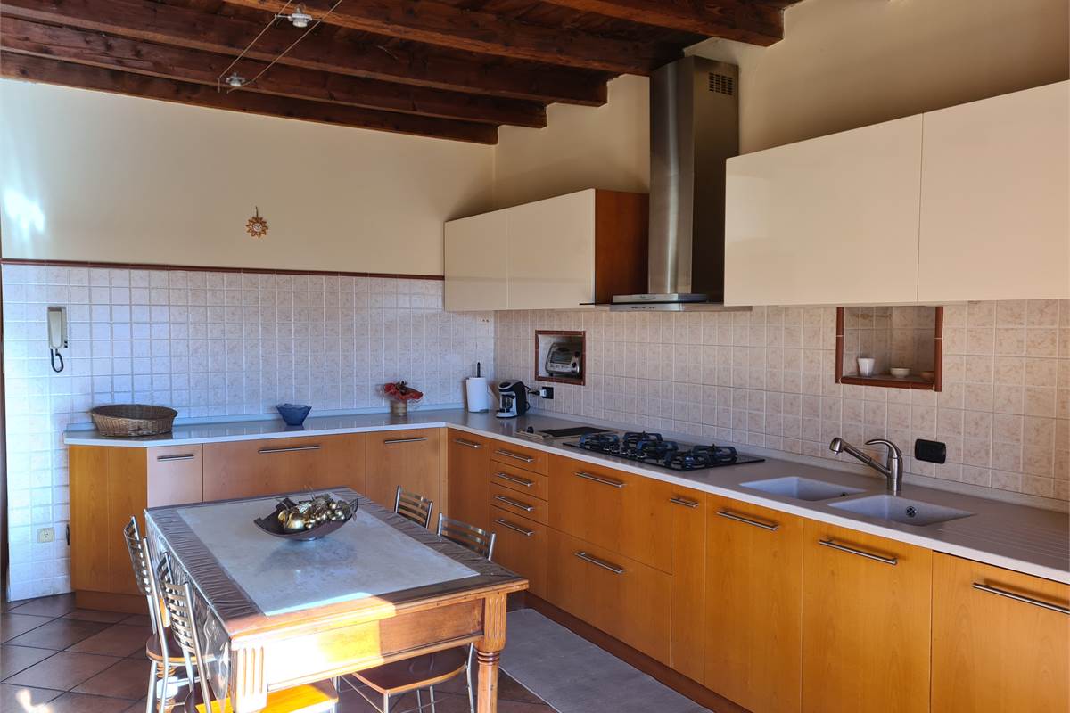 PRESTIGIOSO APPARTAMENTO AD ASSO