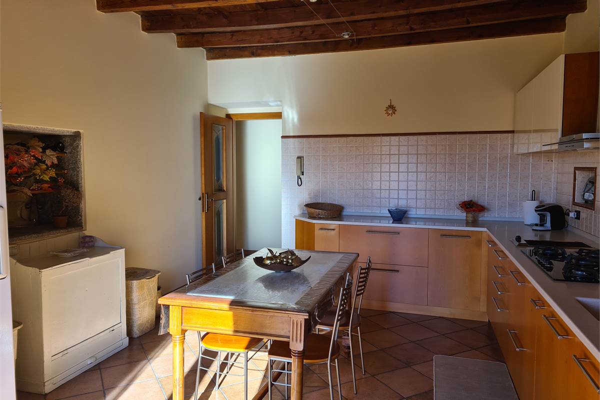 PRESTIGIOSO APPARTAMENTO AD ASSO