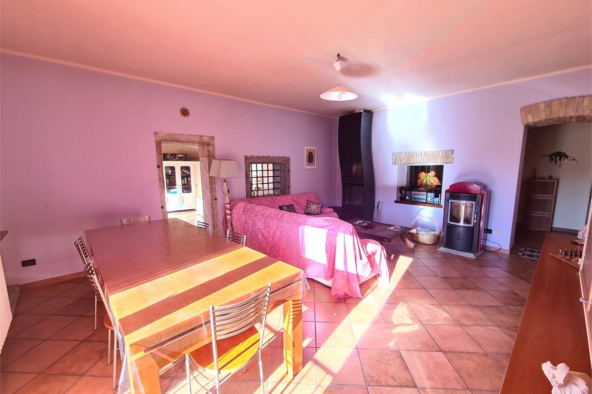 PRESTIGIOSO APPARTAMENTO AD ASSO