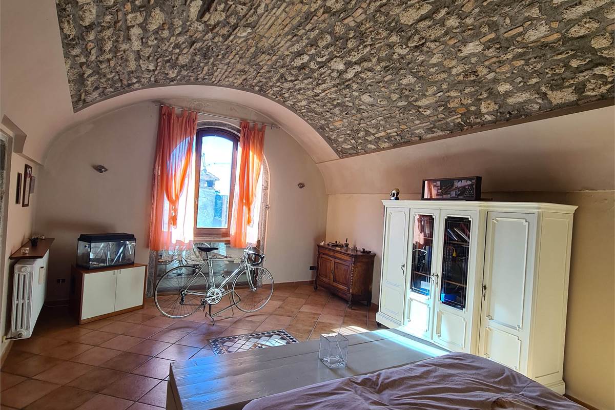 PRESTIGIOSO APPARTAMENTO AD ASSO
