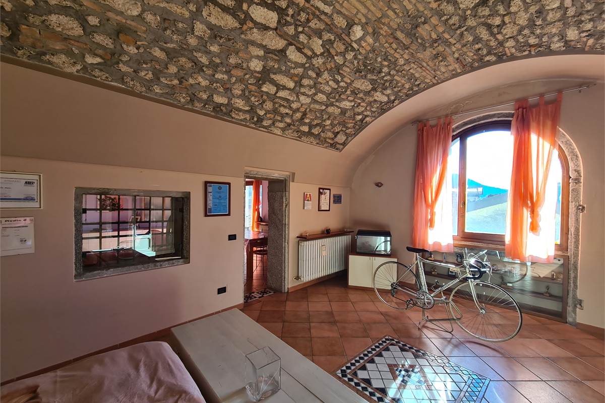 PRESTIGIOSO APPARTAMENTO AD ASSO