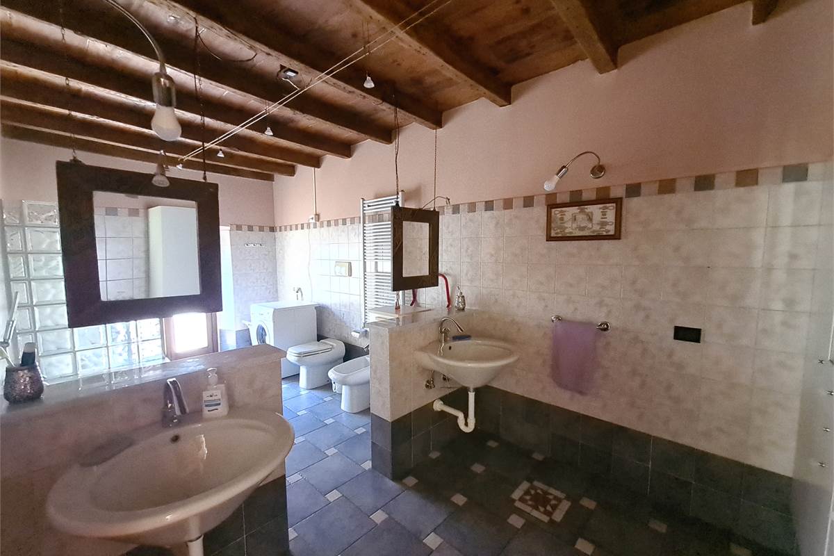 PRESTIGIOSO APPARTAMENTO AD ASSO