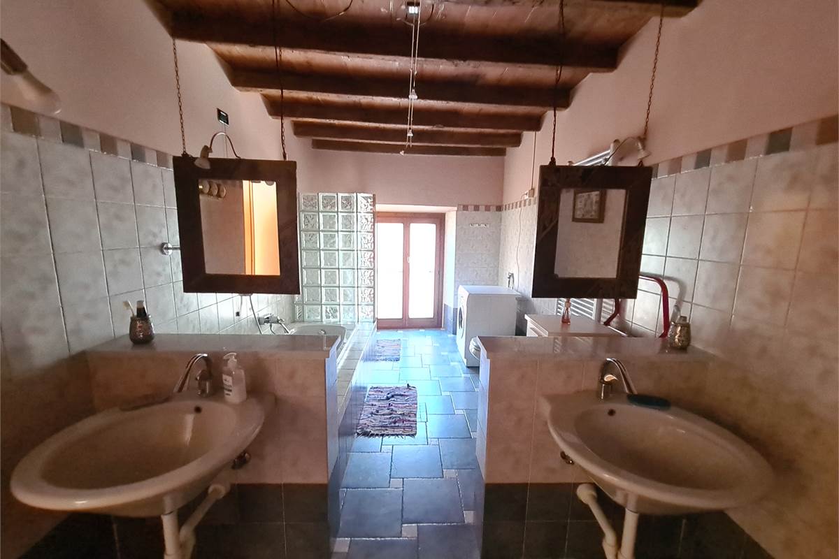 PRESTIGIOSO APPARTAMENTO AD ASSO