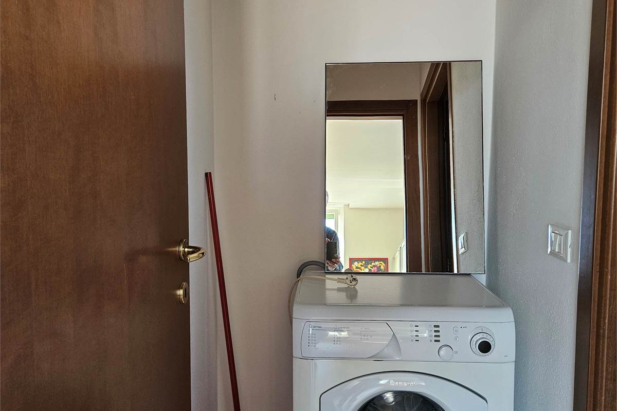 Appartamento recentemente ristrutturato ed arredato - Como