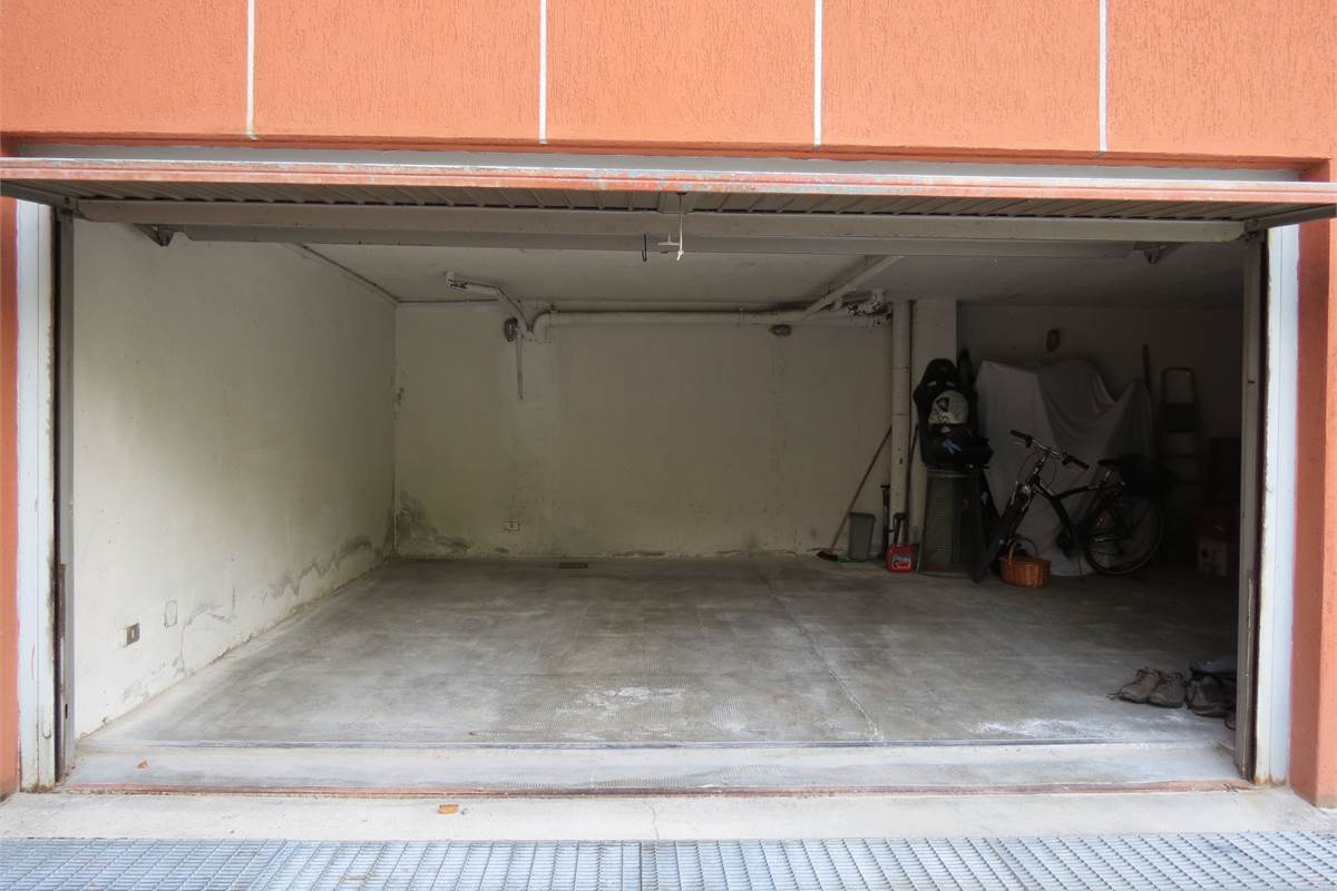 Bilocale arredato in affitto a Tavernola in zona servita