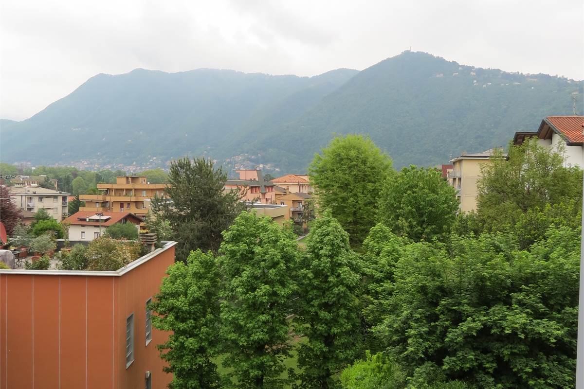 Bilocale arredato in affitto a Tavernola in zona servita