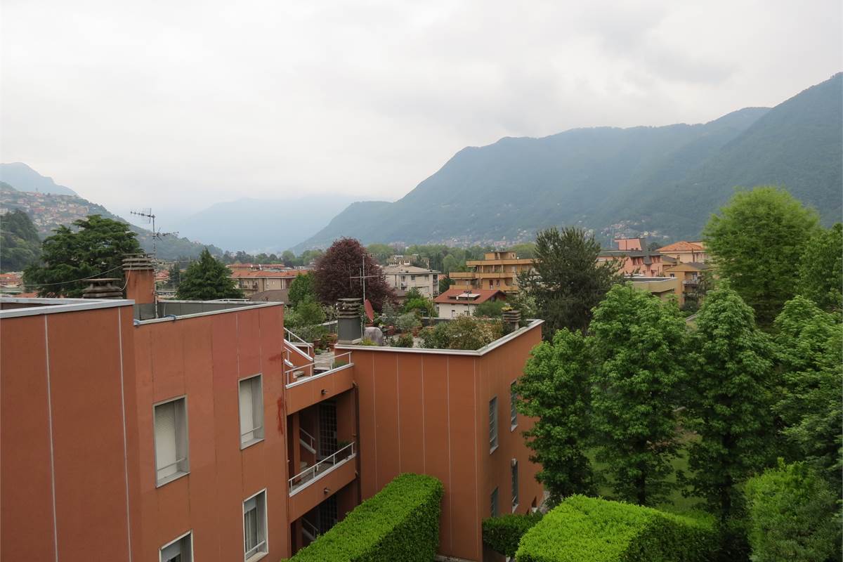 Bilocale arredato in affitto a Tavernola in zona servita