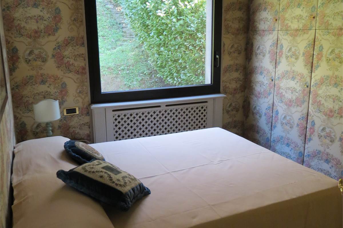 Attico e superattico panoramico in affitto a Como con vista lago e città
