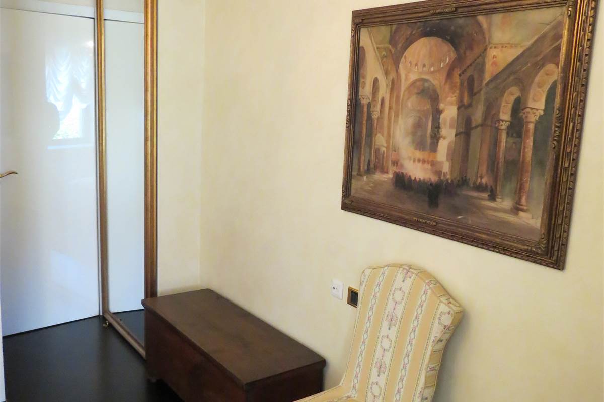 Attico e superattico panoramico in affitto a Como con vista lago e città