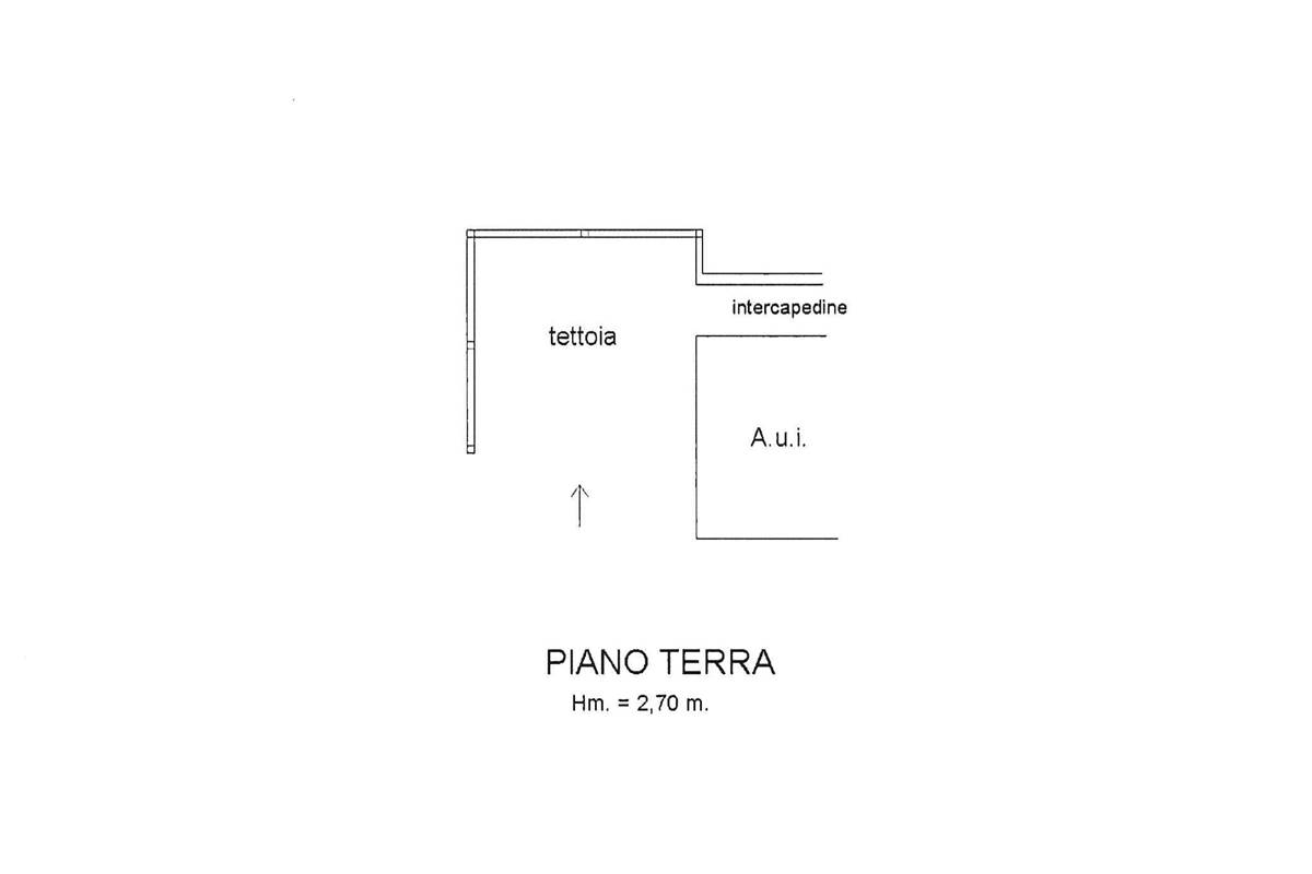 Elegante villa bifamiliare con ampio giardino privato a Cunardo