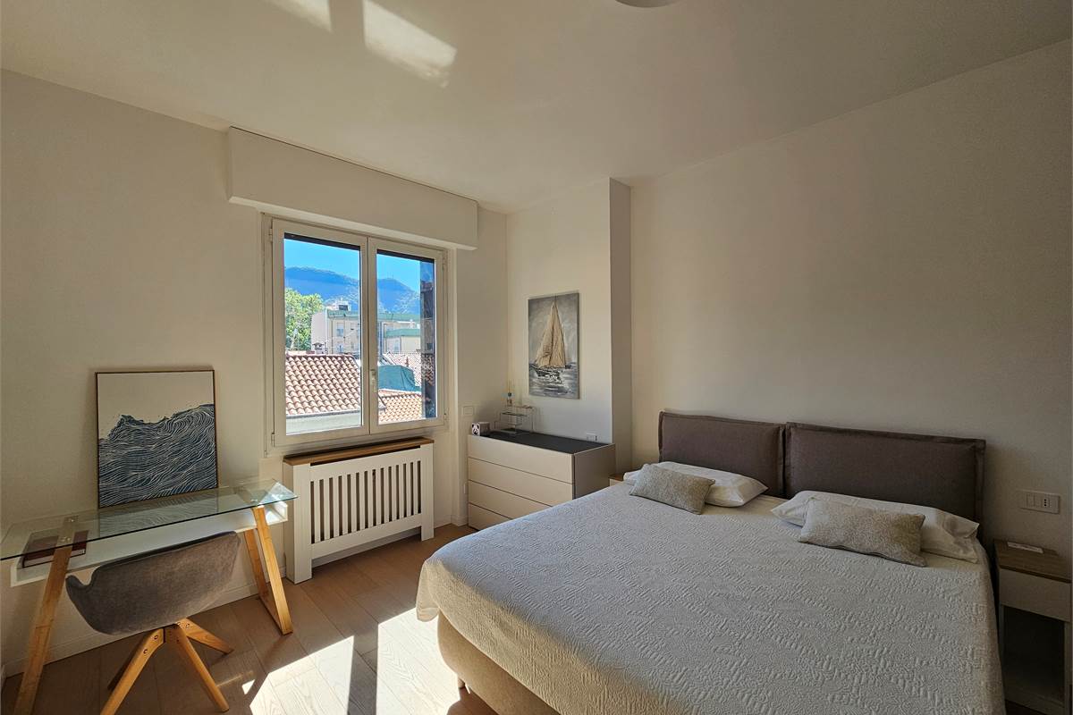 Splendido quadrilocale finemente arredato - Como