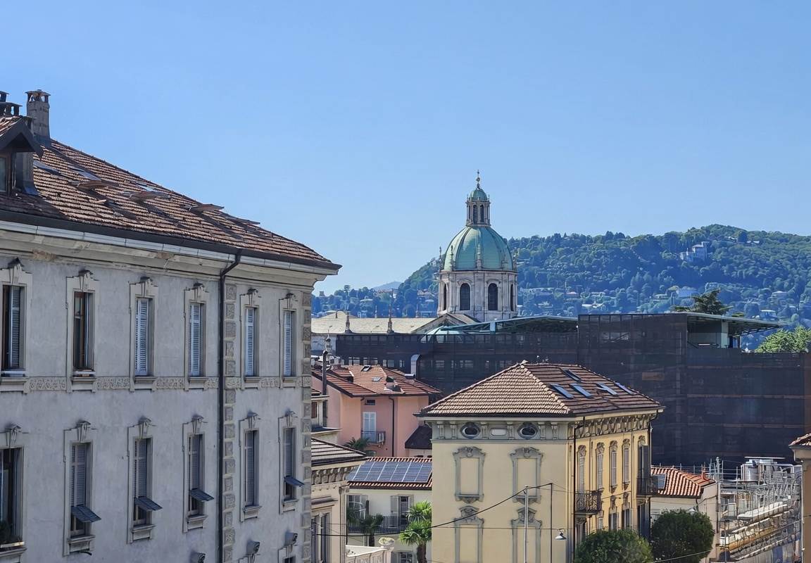 Splendido quadrilocale finemente arredato - Como