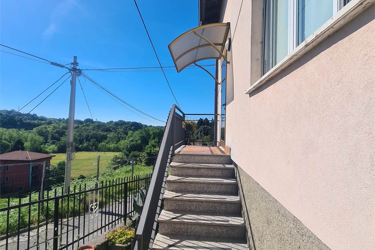 Casa indipendente di 220 mq con vista panoramica