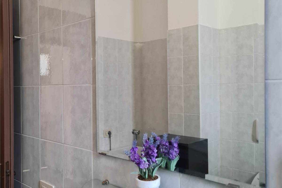 Ottimo bilocale completamente arredato con balconata - Fino Mornasco