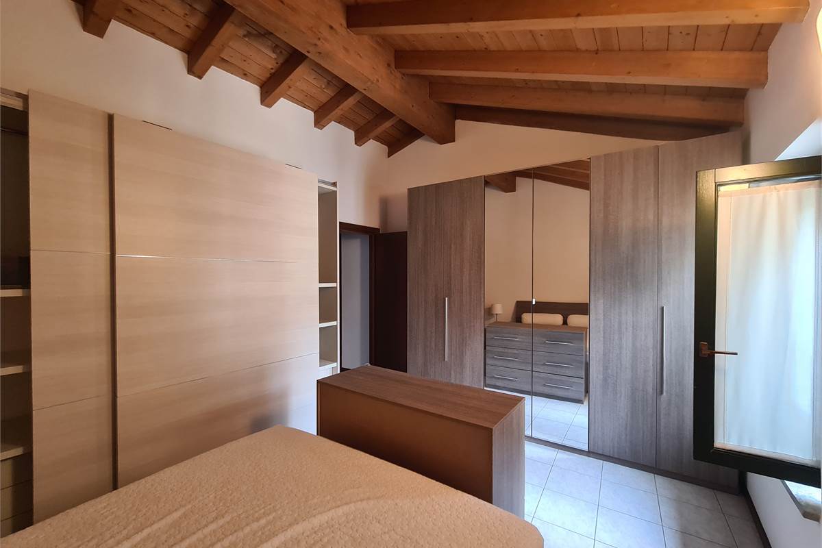 Ottimo bilocale completamente arredato con balconata - Fino Mornasco