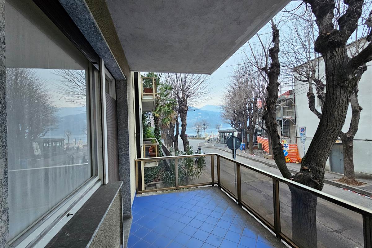 Splendido ufficio con due terrazzi e vista lago - Como