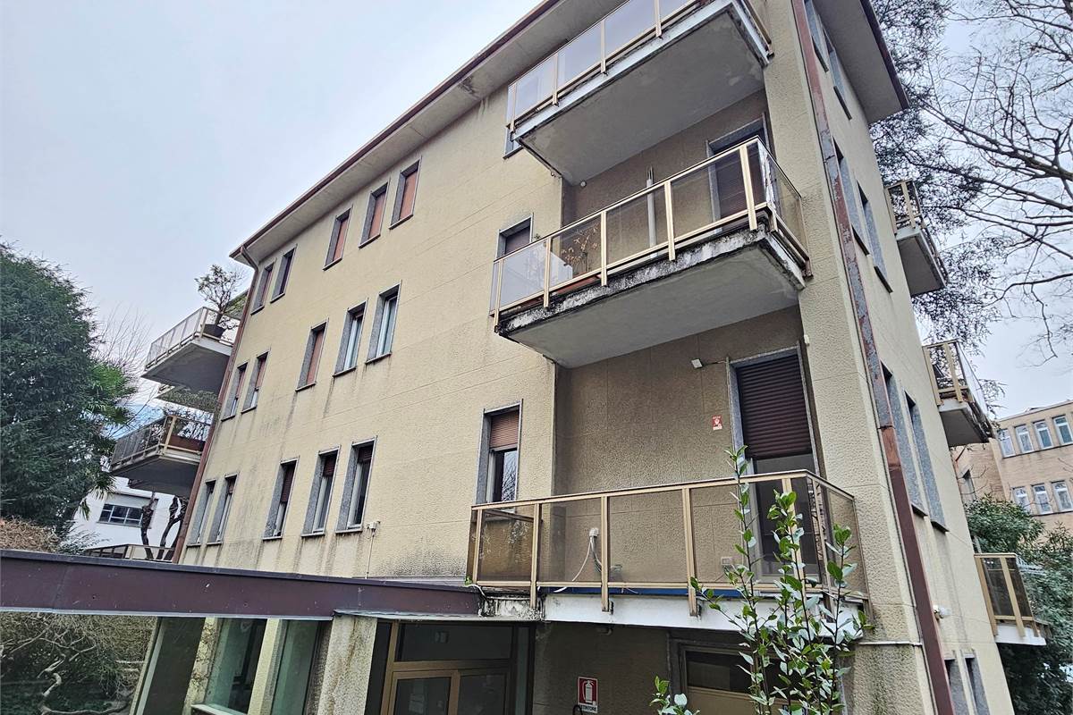 Splendido ufficio con due terrazzi e vista lago - Como