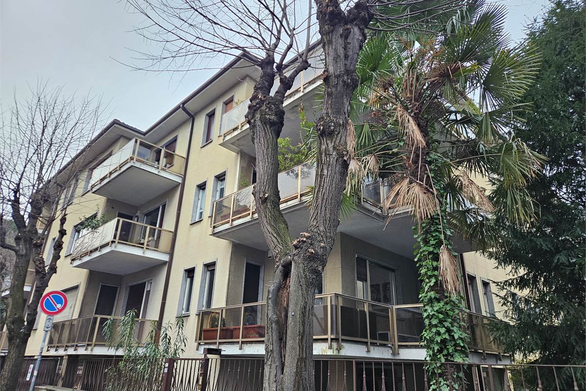 Splendido ufficio con due terrazzi e vista lago - Como
