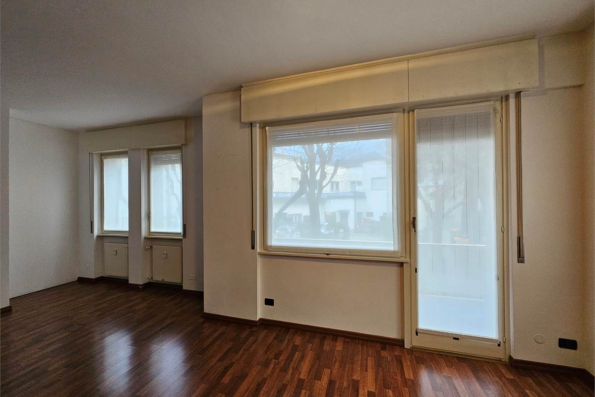 Splendido quadrilocale con terrazzi e vista lago - Como