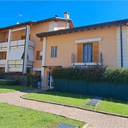 3 locali con giardino