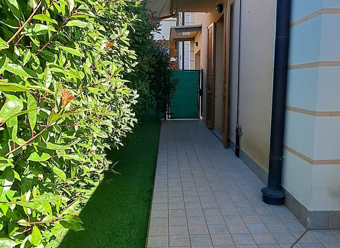 3 locali con giardino