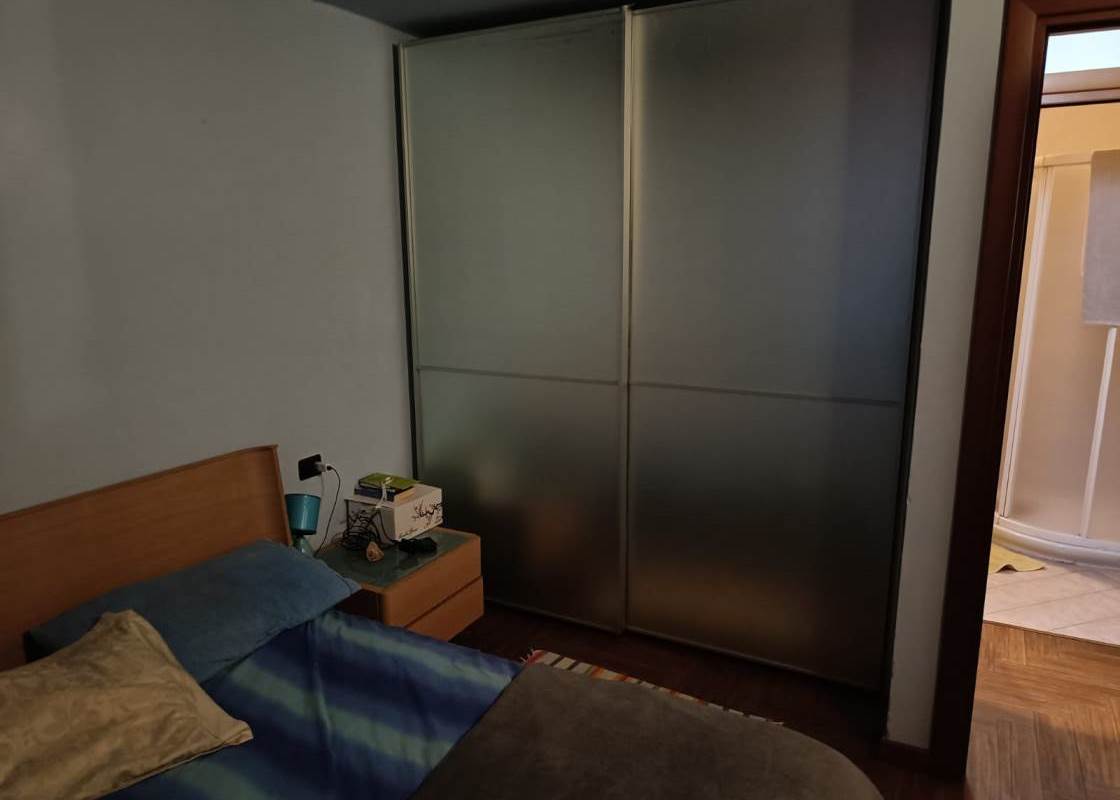 QUADRILOCALE CON DOPPI SERVIZI E BOX
